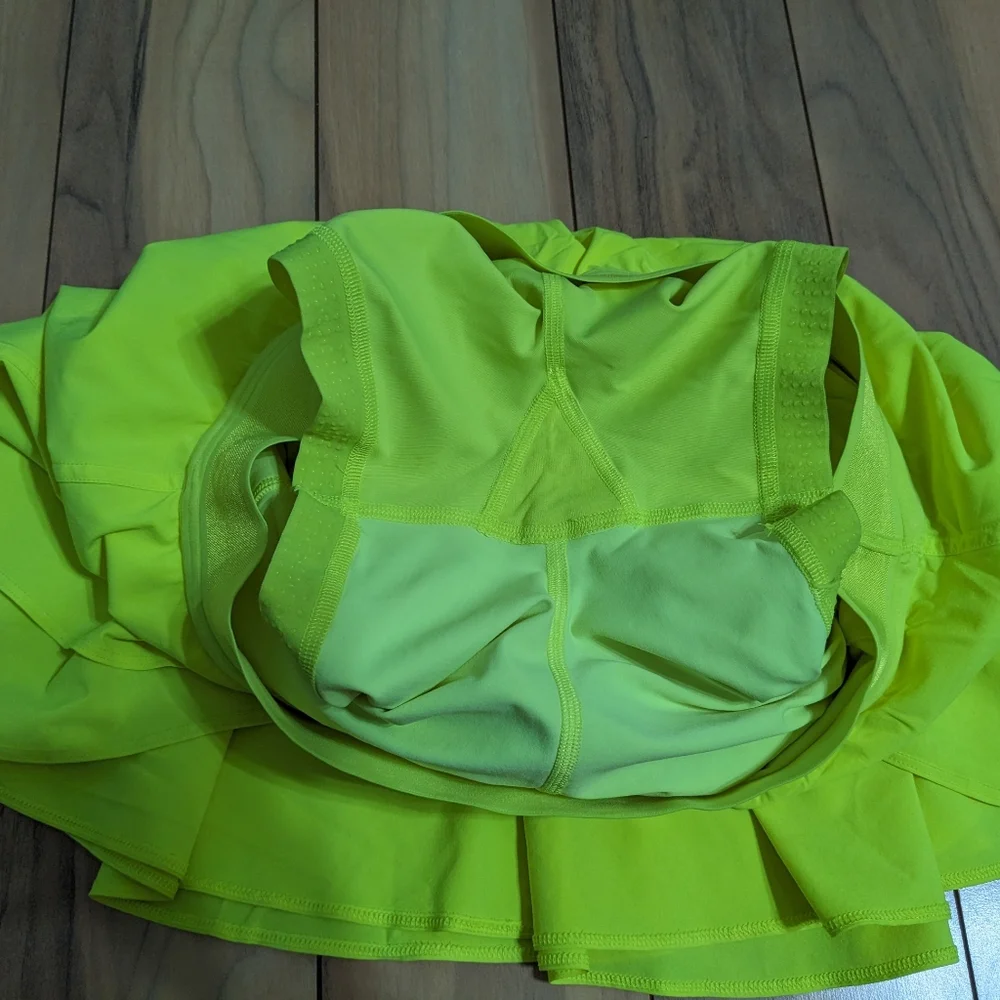 EUC! Lululemon Court Rival Skirt In Bright Yellow Size 10 - Picture 4 of 16